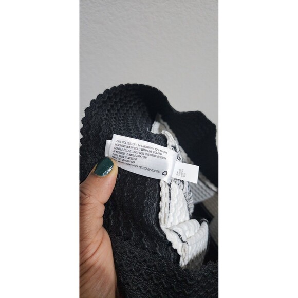 Xhilaration Womens Small Pleated Skirt Black White Striped Thick Texture Mini - Picture 10 of 12